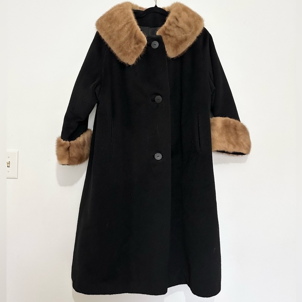 Vintage black wool Coat with Mink Collar & Cuffs size large